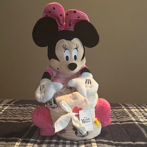 New! Minnie Mouse blanket & buddy